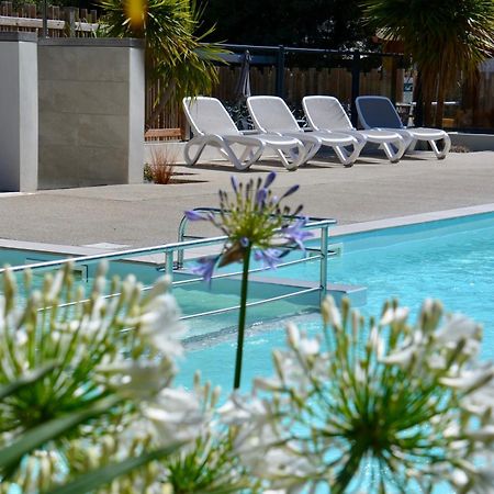 Camping Le Clos Des Pins Longeville-sur-Mer Buitenkant foto