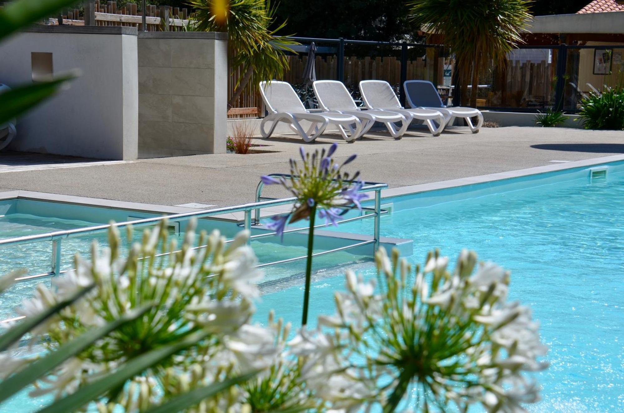 Camping Le Clos Des Pins Longeville-sur-Mer Buitenkant foto